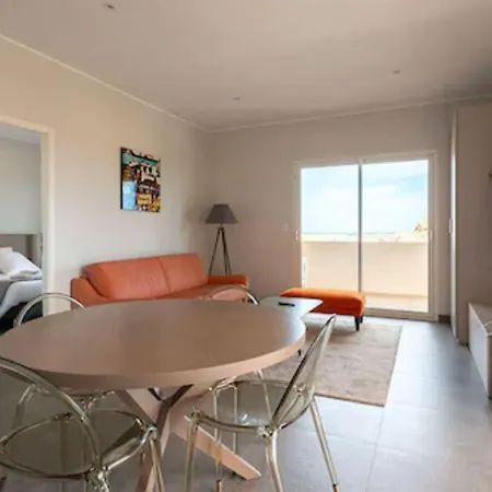 Saletta Casale Lägenhetshotell LʼÎle-Rousse