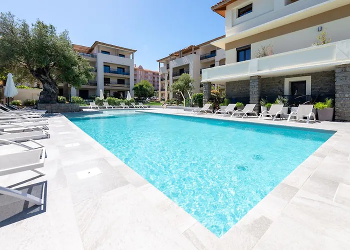 Aparthotel Saletta Casale L'Ile-Rousse (Corsica)