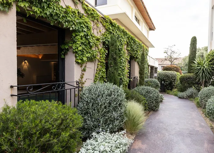 Saletta Casale LʼÎle-Rousse