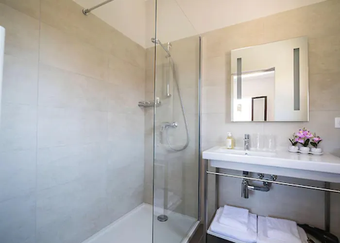 Saletta Casale LʼÎle-Rousse